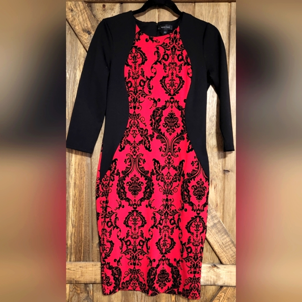 Fitted red & black print dress